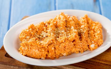 Pasta z sera feta i suszonych pomidorów - dip idealny do kanapek i warzyw