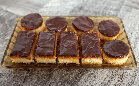 Delicje - bezglutenowe i bezmleczne ciasto o smaku delicji