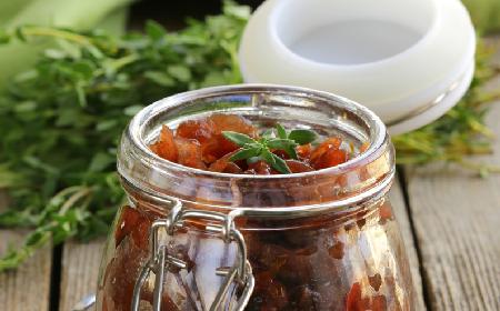 Konfitura cebulowa z octem balsamicznym i tymiankiem