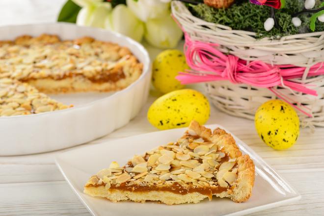 Mazurek pomarańczowy - sprawdzony przepis na lekkie ciasto wielkanocne
