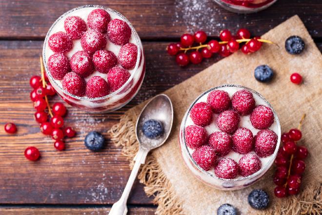 Tiramisu z owocami jagodowymi, czyli tiramisu frutti di bosco